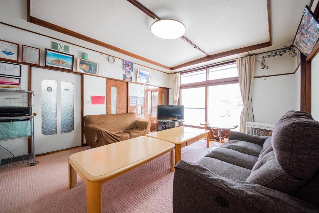 Guesthouse Chiyogaoka Асахикава Экстерьер фото
