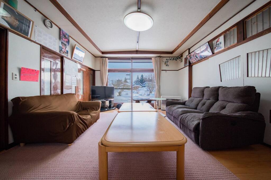 Guesthouse Chiyogaoka Асахикава Экстерьер фото